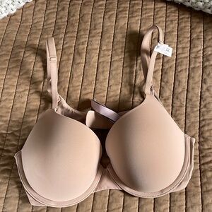 Victoria’s Secret T-shirt Push-up